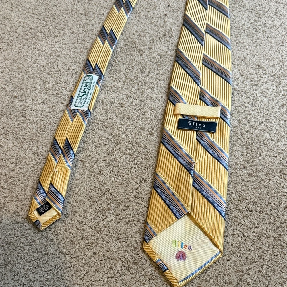 Allea Milano Yellow and Gray Striped Tie